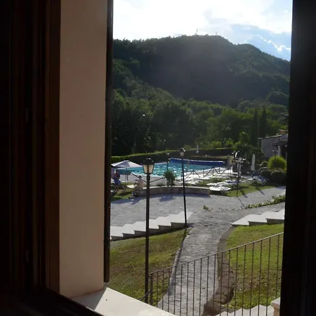 Con Piscina Vista Monte Nerone Piobbico