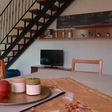 Διαμέρισμα Con Piscina Vista Monte Nerone